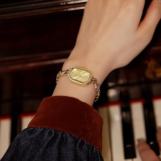 Celisse Verity сат | Златни