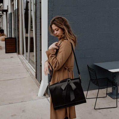 優雅的蝴蝶結挎包