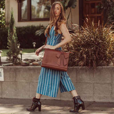 優雅的蝴蝶結挎包