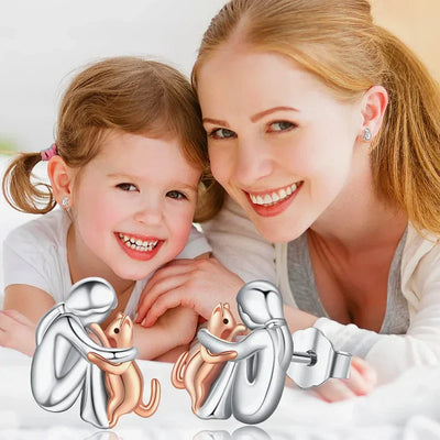 Сребрне и златне двобојне минђуше са мачјим загрљајем