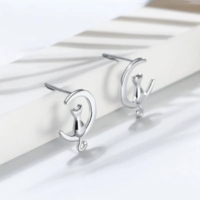 Сребрне минђуше са мачком и Месецом